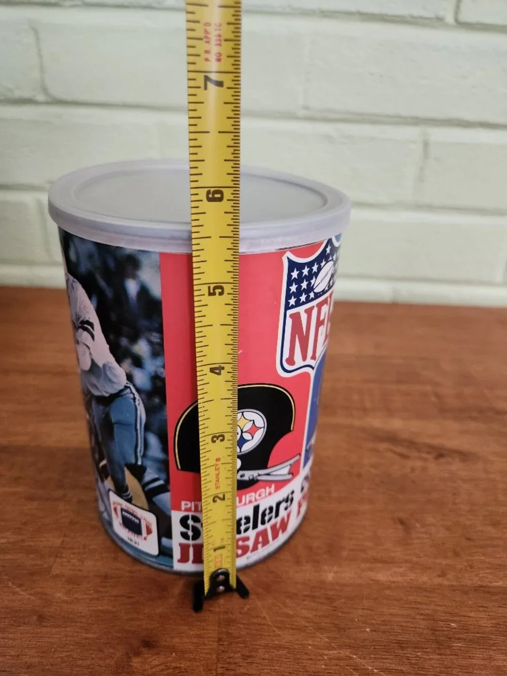 Vintage NFL 1976 Pittsburgh Steelers Dallas Cowboys Jigsaw Puzzle Canister T1